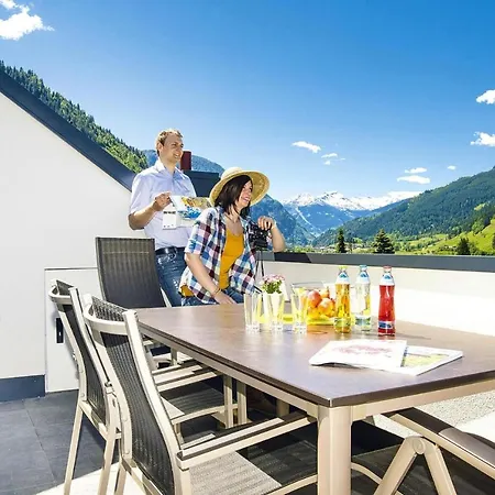 In With Balcony Or Terrace Lejlighed *